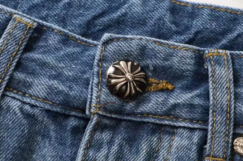 P220 model number: H258 Chrome HeartsSS22 Chrome Hearts Miami limited cross patch blue cross print jeans Size: S-XL